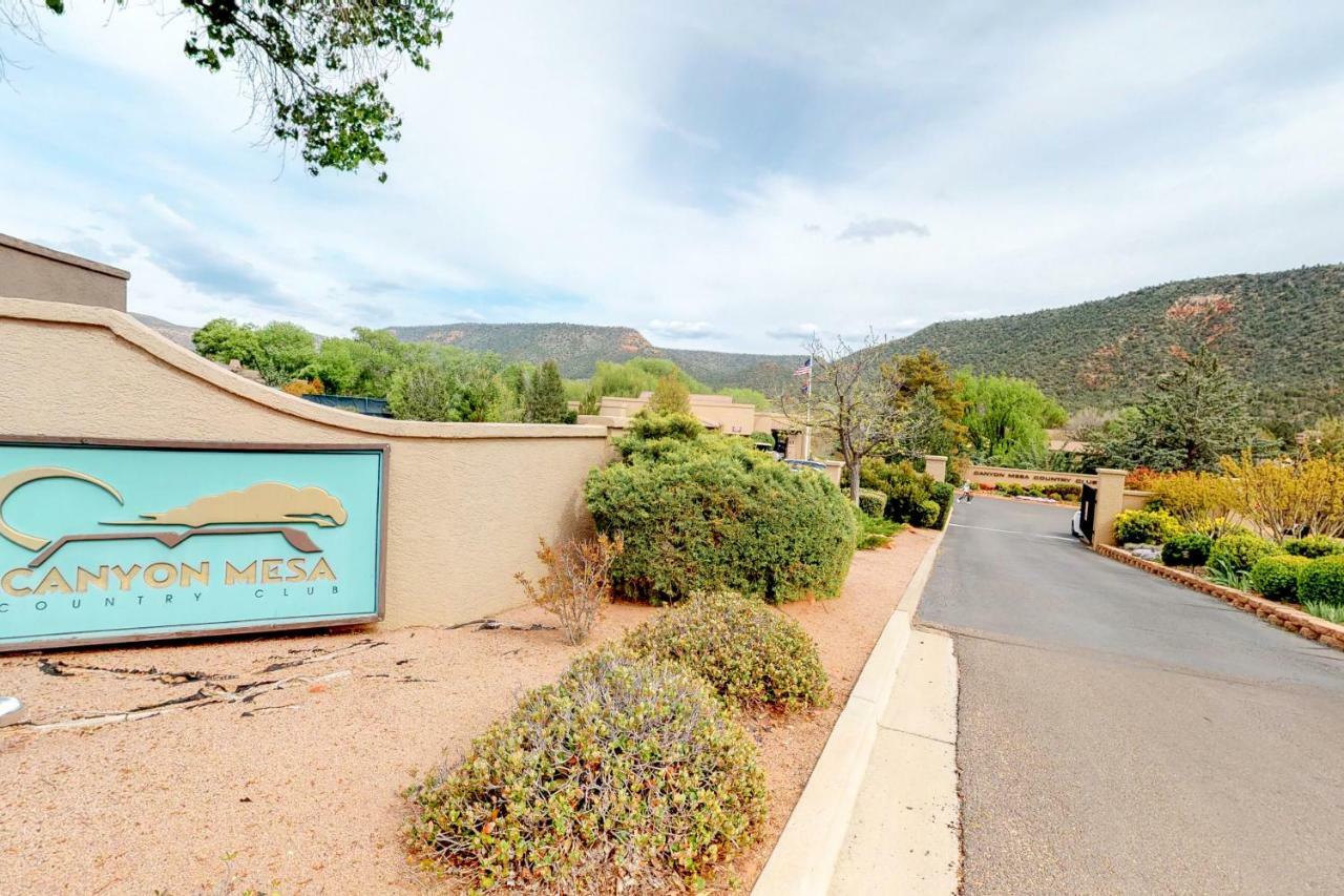 2 Bed 2 Bath Vacation In *