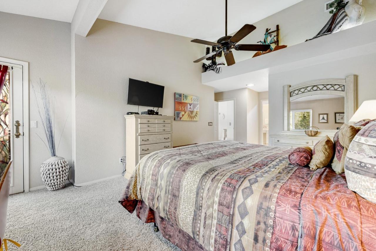 Hébergement de vacances 2 Bed 2 Bath Vacation In *
